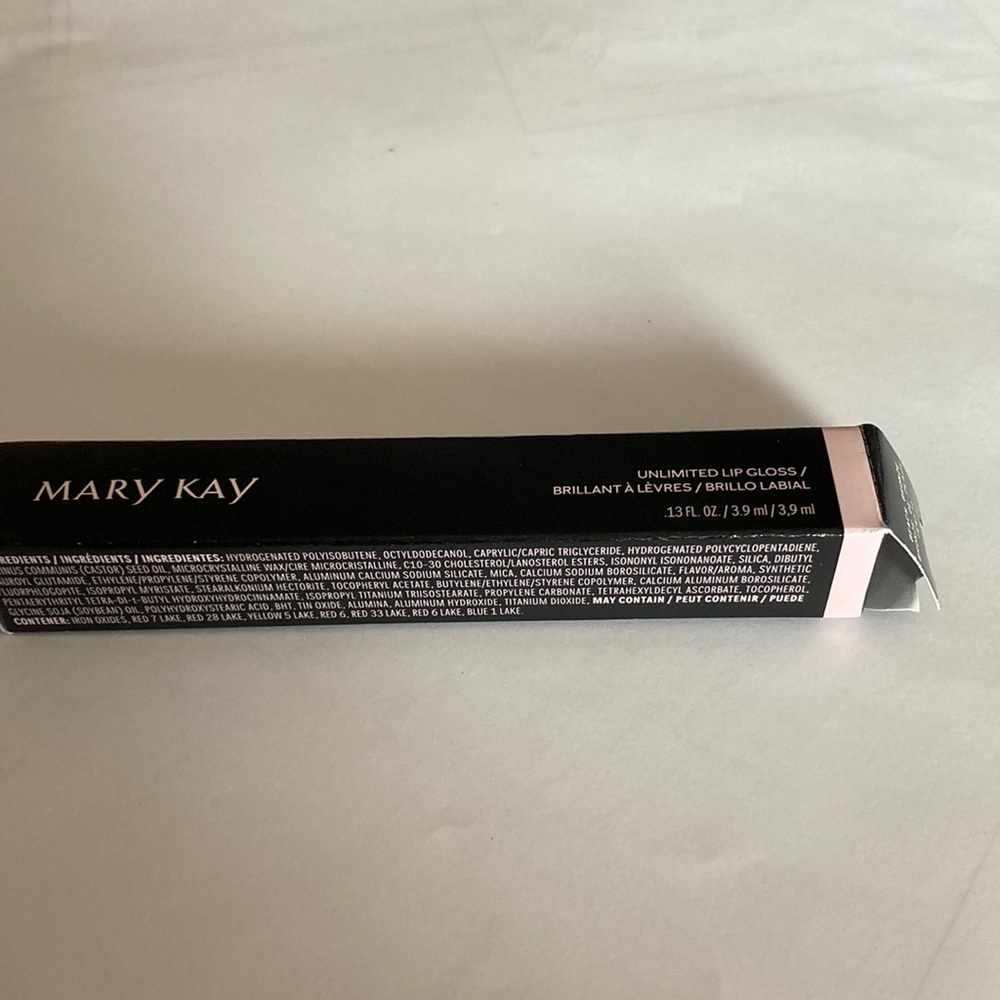 Mary Kay unlimited lip gloss in beach bronze